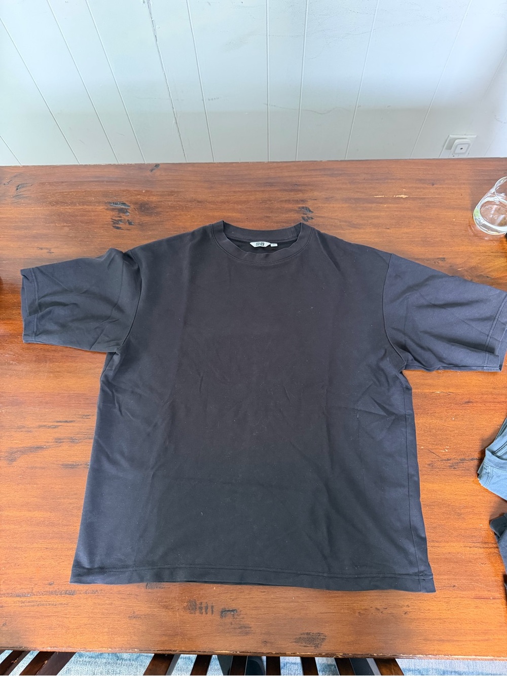 Uniqlo Black Short Sleeve Crewneck Tee